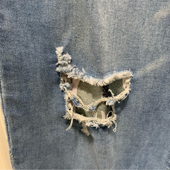 Women’s Ankle Destructed W/ Camouflage Backing Stretch Denim XL - Picture 4 of 11